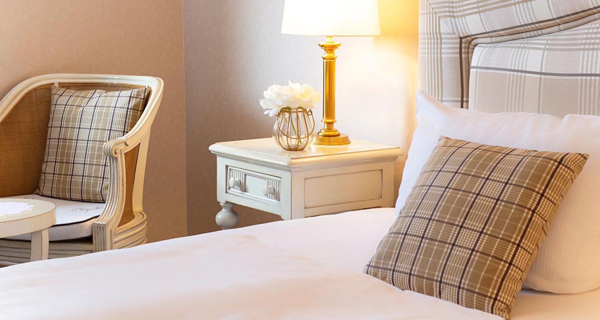 Victor'S Seehotel Weingaertner Bostalsee Bosen-Eckelhausen Rum bild