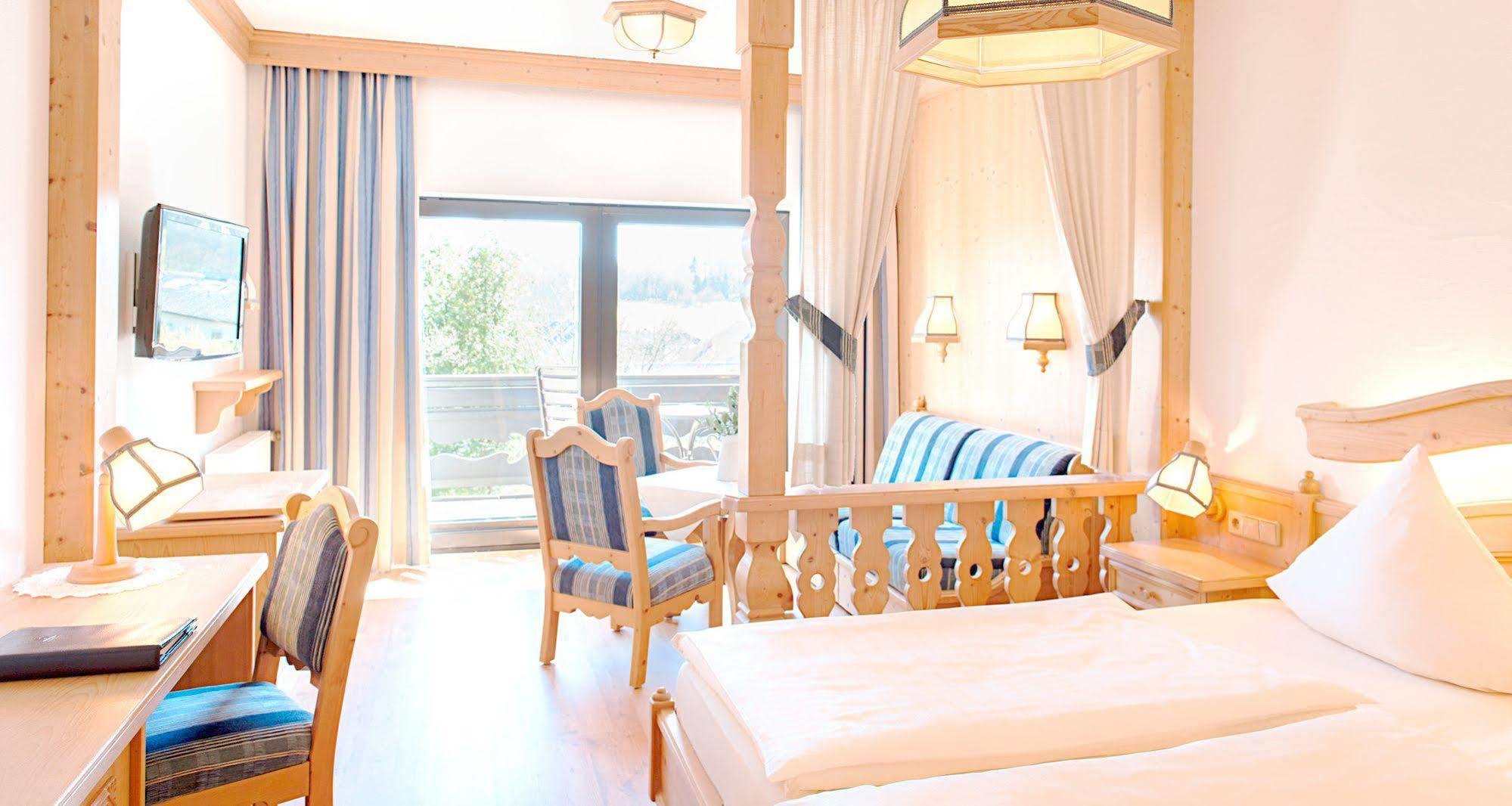 Victor'S Seehotel Weingaertner Bostalsee Bosen-Eckelhausen Exteriör bild